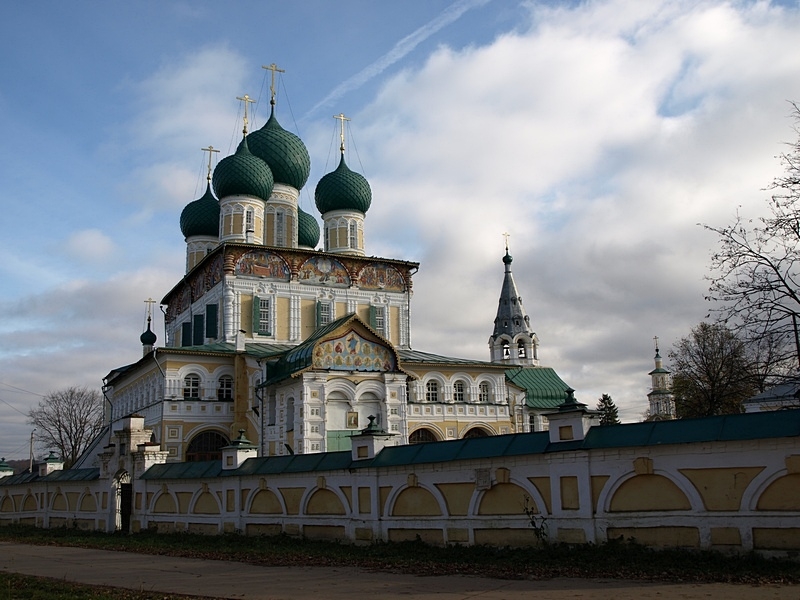 Тутаев собор Воскресения Христова