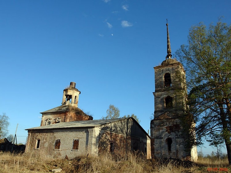 Тверская обл андреапольский. Андреапольский район Луги Церковь. Луги Тверская область Андреапольский район.